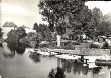 CPM Chateaubourg Le Parc et les Pedalos sur le Lac 