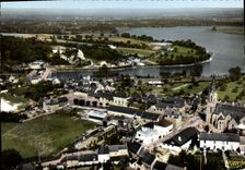 CPM Chatillon en Vendelais Le Centre et l Etang Vue aerienne 
