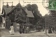 La POSTAL Dinard de la VENDIMIA entro del parque del habitante Saint de Malo