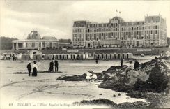 POSTAL Dinard L hotel real y la playa de la VENDIMIA