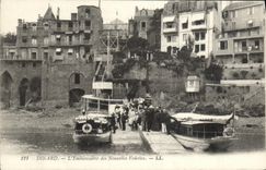VINTAGE POSTCARD Dinard L Landing stage of the New High speed motorboats Boats