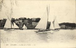 VINTAGE POSTCARD Dinard the Nozzle of the Valley Boats