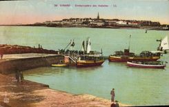 CPA Dinard Embarcadere des Vedettes Bateaux