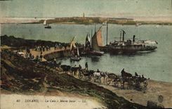 CPA Dinard La Cale a Maree basse Bateaux 