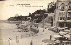 CPA Dinard Un coin du Bar Emeraude et Pointe du Moulinet