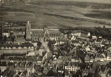MODERN CARD Fraud of Brittany View towards the Cathedral