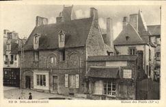 CPA Dol de Bretagne Maison des Plaids
