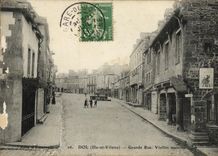 VINTAGE POSTCARD Fraud Main street Old women Houses