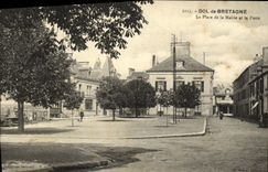 VINTAGE POSTCARD Fraud of Brittany the Place of the Town hall and the Post office