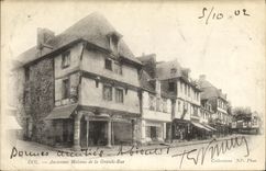 VINTAGE POSTCARD Fraud Old Houses of Main street