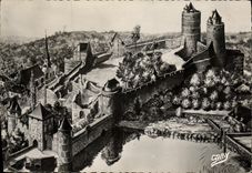 CPM Fougeres Le Chateau