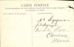 CPA Fougeres Promenade dans le Chateau 