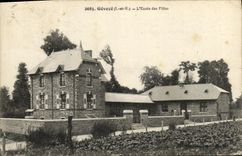 VINTAGE POSTCARD Geveze L School of the Girls