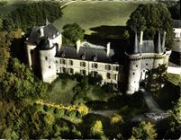 MODERN CARD Iffs Castle of Montmuran close Tinteniac