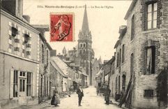 CPA Maure de Bretagne La Rue de L Eglise