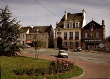CPM Noyat sur Vilaine La mairie La place de l eglise