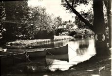 MODERN CARD Bridge Maritime Rean Training center the ditch and boats