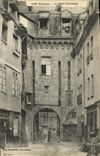 VINTAGE POSTCARD Rennes the Mordelaise door
