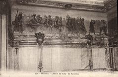 VINTAGE POSTCARD Rennes L Town hall the Pantheon Militaria