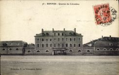 CPA Rennes Quartier du Colombier Militaria