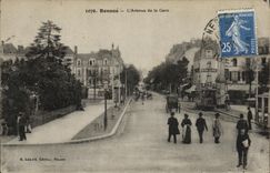 CPA Rennes L Avenue de la Gare 