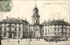 CPA Rennes L Hotel de Ville Tramway