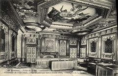 VINTAGE POSTCARD Rennes Law courts room of the correctional Calls