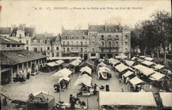 VINTAGE POSTCARD Rennes Places Corn exchange One Day of Market TOP