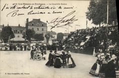 CPA Rennes Le quadrille Breton danse Folklore Costume 