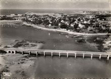 MODERN CARD Holy Briac Seen air the bridge of Fremur and sight D together of the villas