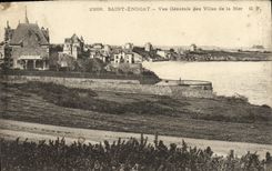 Opinion grande santa de Enogat de la POSTAL de la VENDIMIA de los chalets del mar