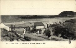 VINTAGE POSTCARD Saint Briac Port Hoots and Large Guerin