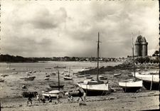 CPM Saint Servan Tour Solidor Port St pere Bateaux 