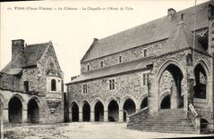 CPA Vitre Le Chateau La Chapelle et L Hotel de Ville