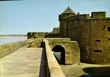 CPM Saint Malo Les Remparts