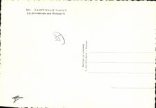 CPM Saint Malo La Promenade Des Remparts