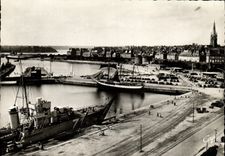 MODERN CARD St Malo Basins and the Boats City