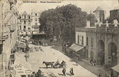 CPA Saint Malo Place Chateaubriand