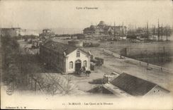 CPA St Malo Les Quais et la Douane