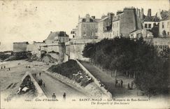 CPA Saint Malo Les Remparts de Bon Secours