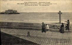 CPA Saint Malo La Croix Du Sillon Le Fort National Pecheurs