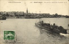 CPA Saint Malo Vue Generale Sortie d un torpilleur Bateau