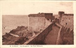 CPA St Malo Les Remparts La Tour Bidouane