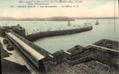 CPA Saint Malo Les Remparts Le Mole