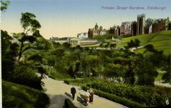 VINTAGE POSTCARD Edinburgh Princes Street Gardens