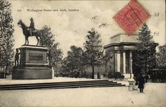 CPA London Wellington statue and arch
