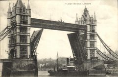 VINTAGE POSTCARD London Tower Bridge Boat