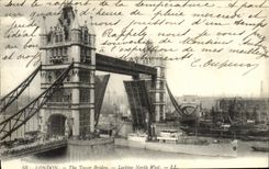 CPA London The Tower Bridge Looking North West Bateau