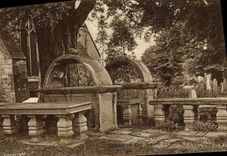 VINTAGE POSTCARD Tombs off the Welsh Princes Dyserth Church