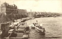 CPA London Thames Embankment Bateau